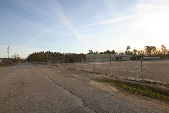 Williston Industrial Building: 70 State Street, Williston, SC 29853